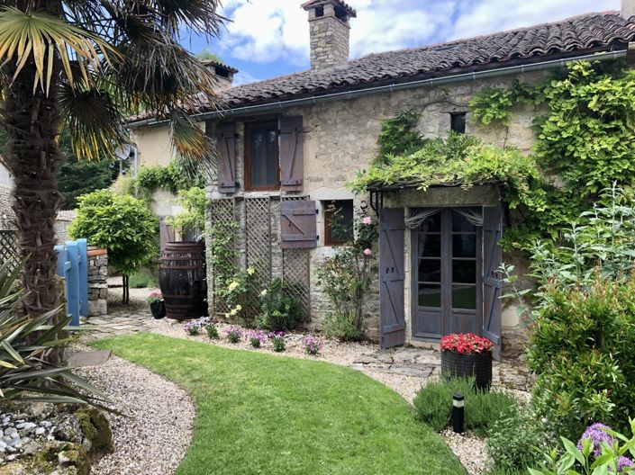 Image No.1-3 Bed House for sale