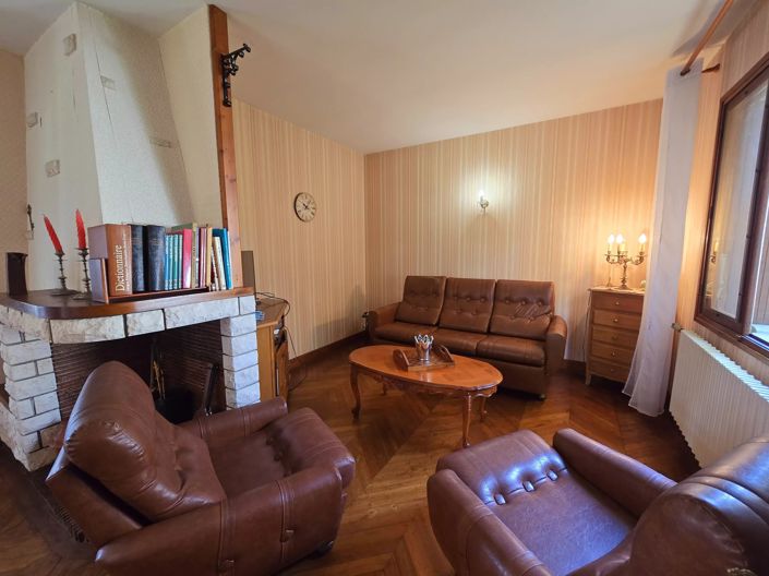 Image No.4-4 Bed House for sale