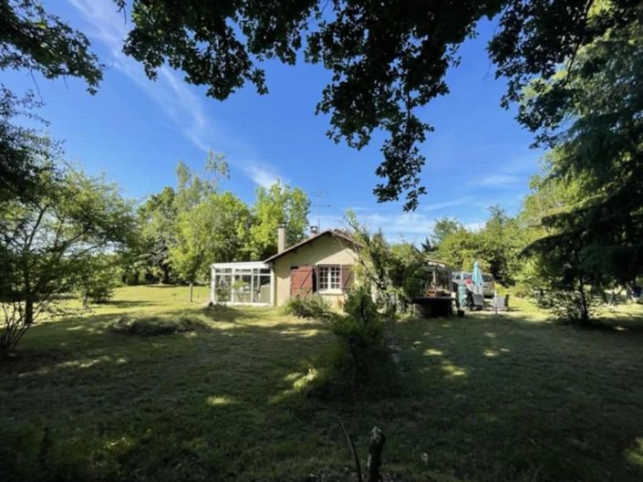 Image No.2-Maison de 2 chambres à vendre à Dordogne