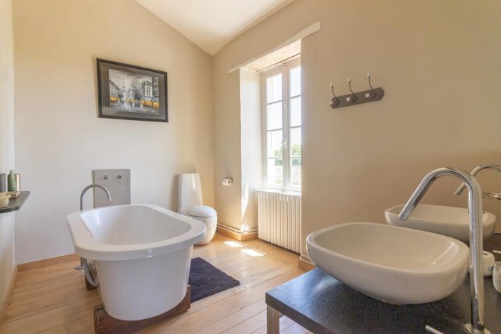 Image No.7-4 Bed House for sale