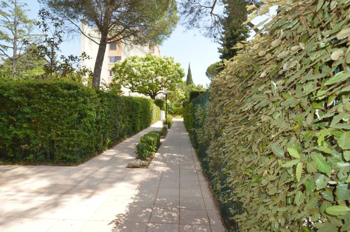 Image No.12-4 Bed Property for sale