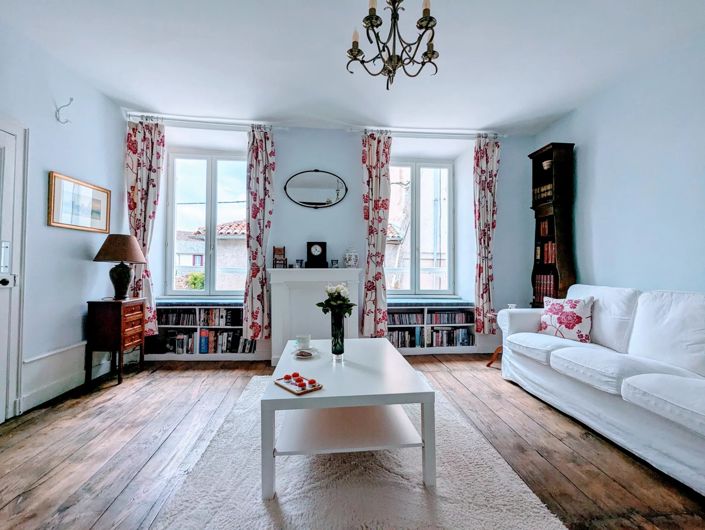 Image No.5-4 Bed Village House for sale