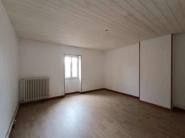 Image No.14-7 Bed House for sale