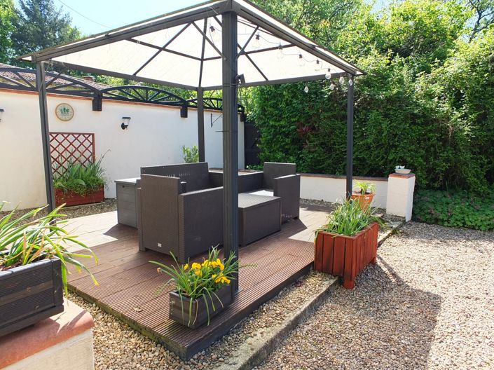 Image No.11-3 Bed Village House for sale