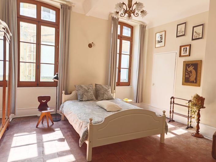 Image No.8-4 Bed House for sale