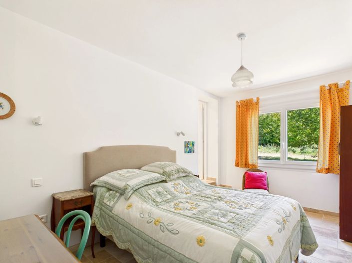 Image No.11-4 Bed House for sale