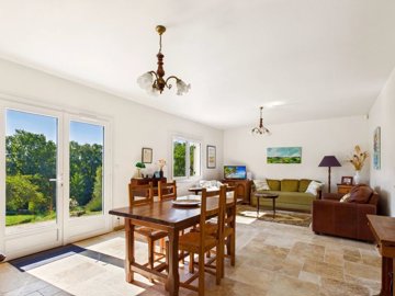 ebc5b83267373fd796d6d86701c18911963e3719bb200