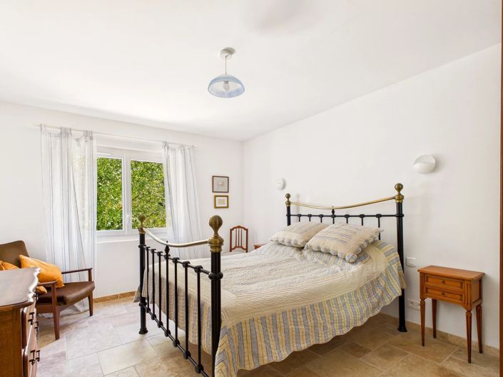 Image No.7-4 Bed House for sale