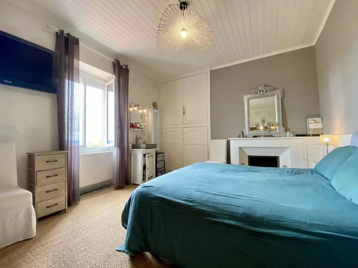 Image No.8-5 Bed Village House for sale