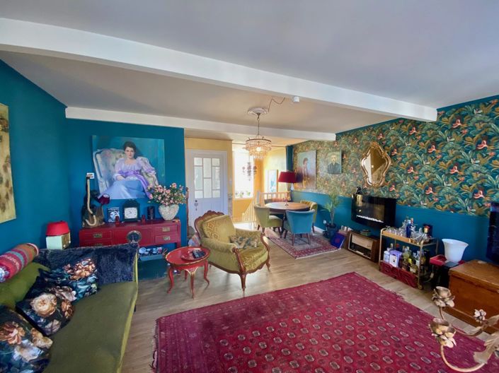 Image No.1-3 Bed House for sale