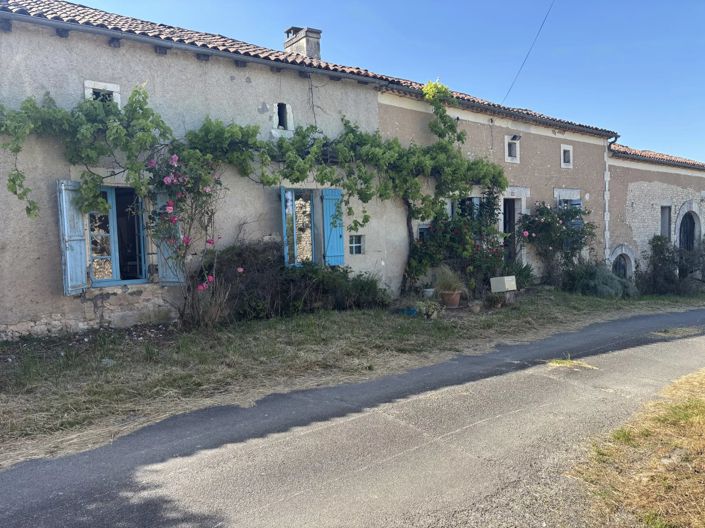Image No.1-3 Bed House for sale