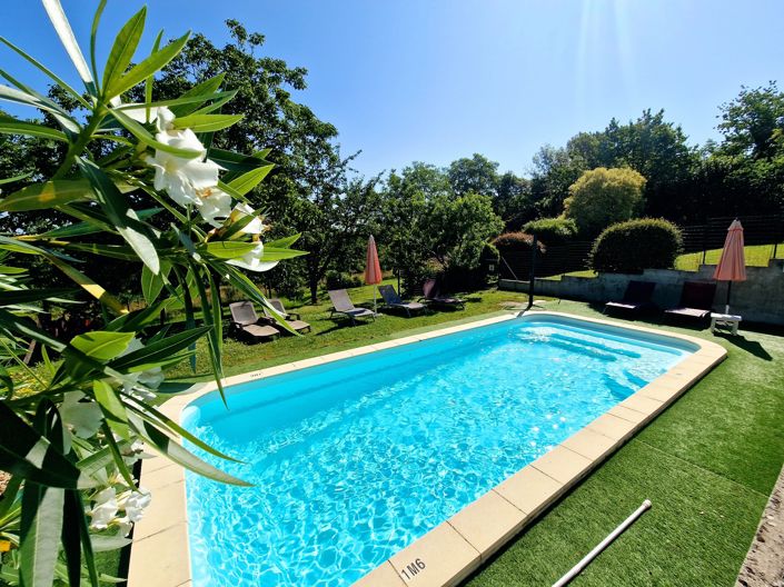 Image No.14-8 Bed House for sale