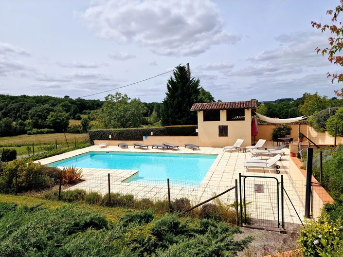 Image No.4-8 Bed House for sale