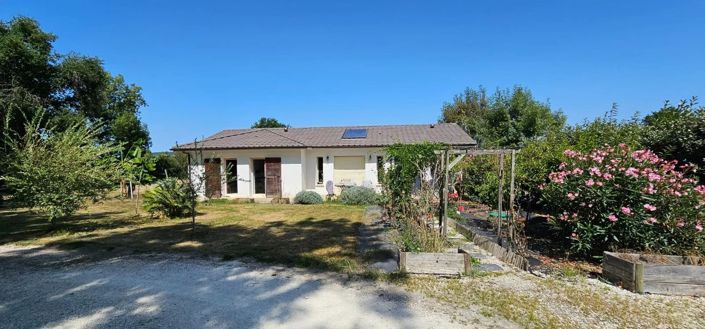 Image No.1-4 Bed House for sale