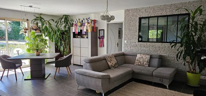 Image No.7-4 Bed House for sale