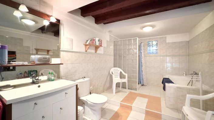 Image No.15-4 Bed Village House for sale