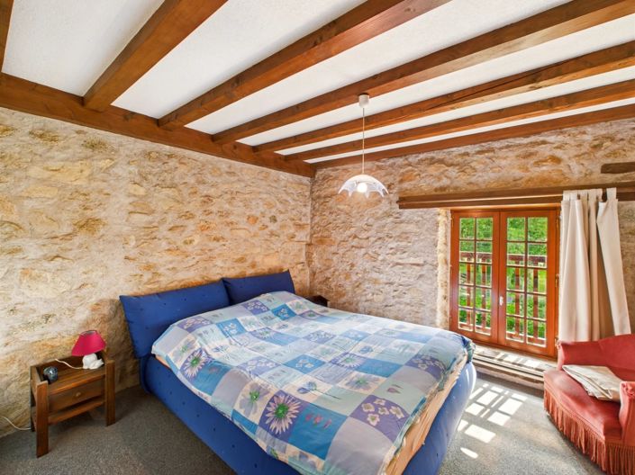 Image No.11-6 Bed House for sale