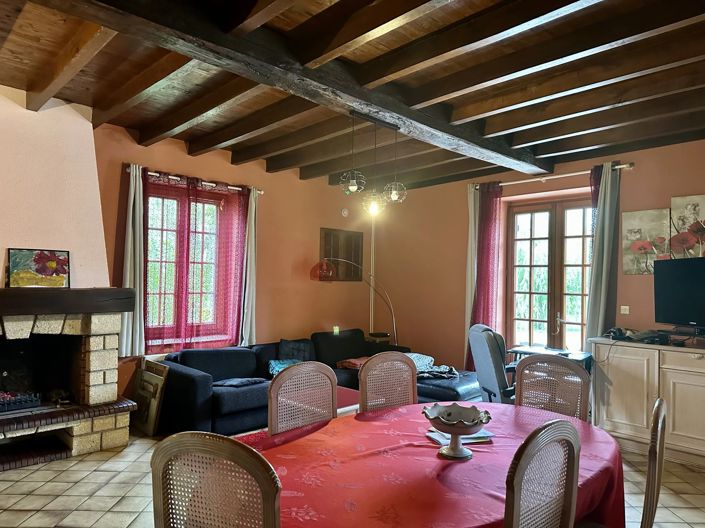 Image No.7-5 Bed House for sale