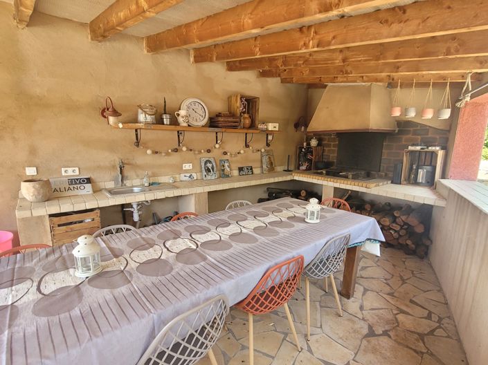 Image No.10-5 Bed House for sale