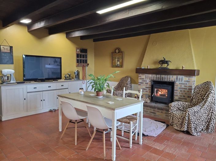 Image No.4-2 Bed House for sale