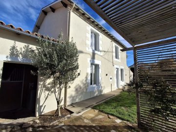 8be26cf8f51451087165687cb9d421d934da9d4a43192