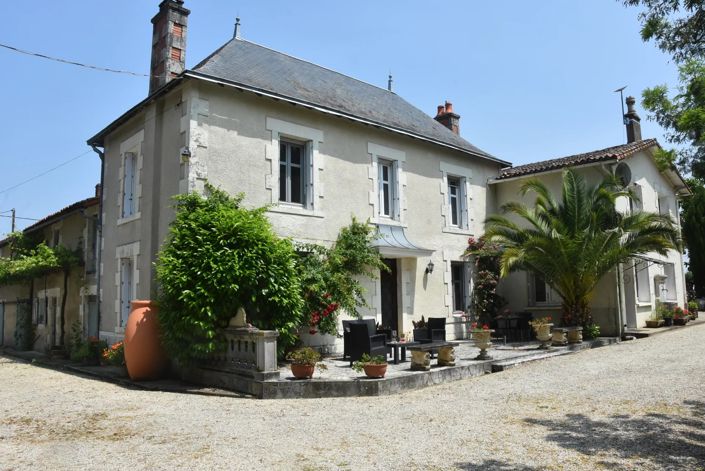 Image No.1-Maison de 5 chambres à vendre à Savigné