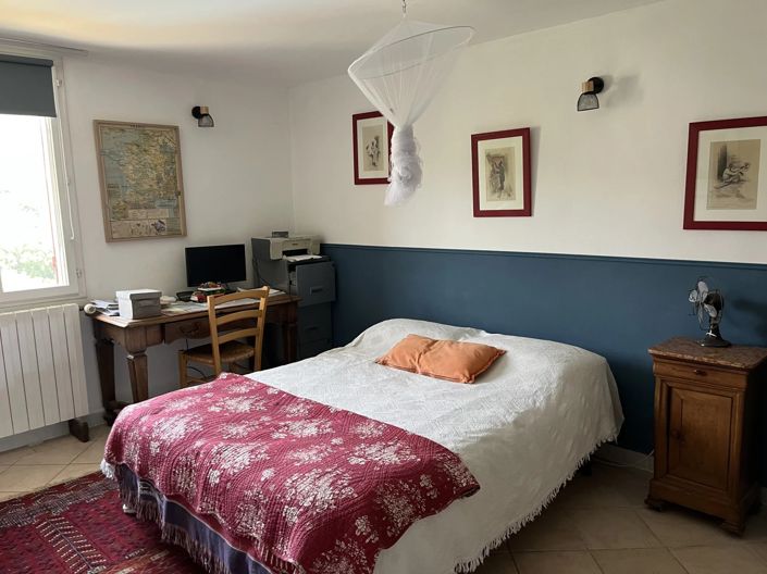 Image No.6-4 Bed House for sale