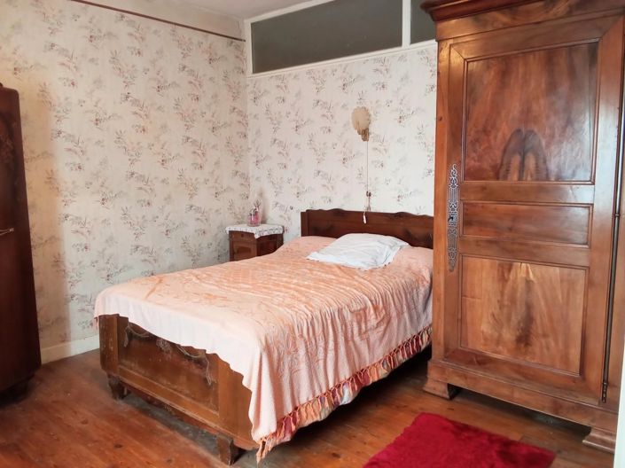 Image No.9-3 Bed House for sale