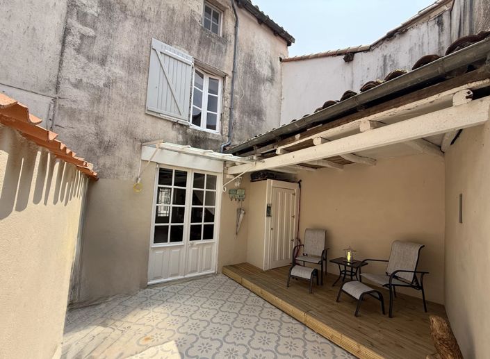 Image No.1-Maison de 2 chambres à vendre à Nanteuil-en-Vallée