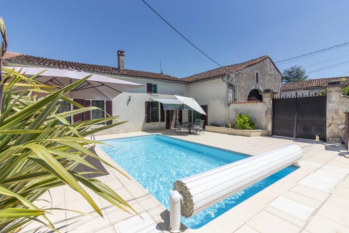 Image No.1-3 Bed House for sale
