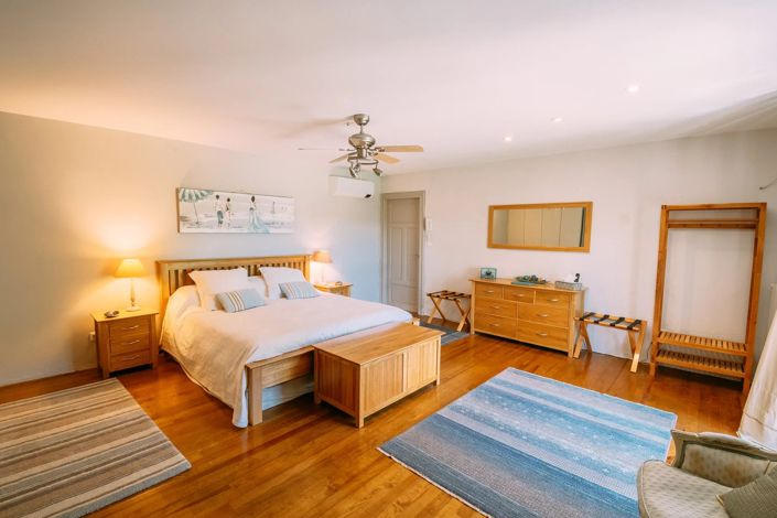 Image No.9-5 Bed House for sale