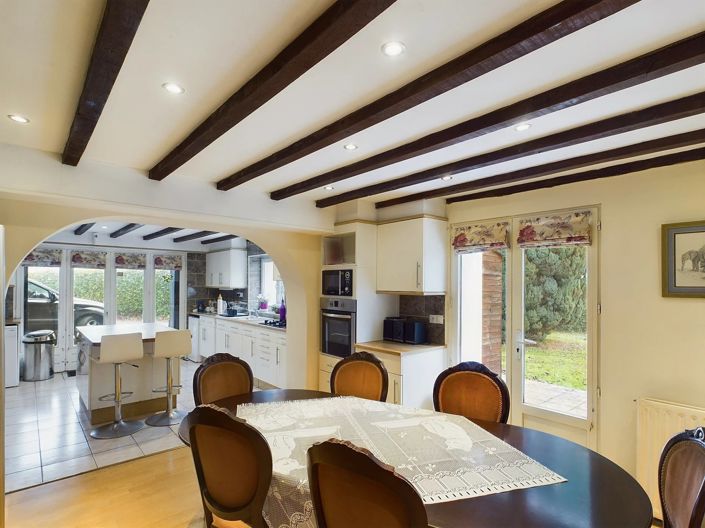 Image No.6-4 Bed House for sale