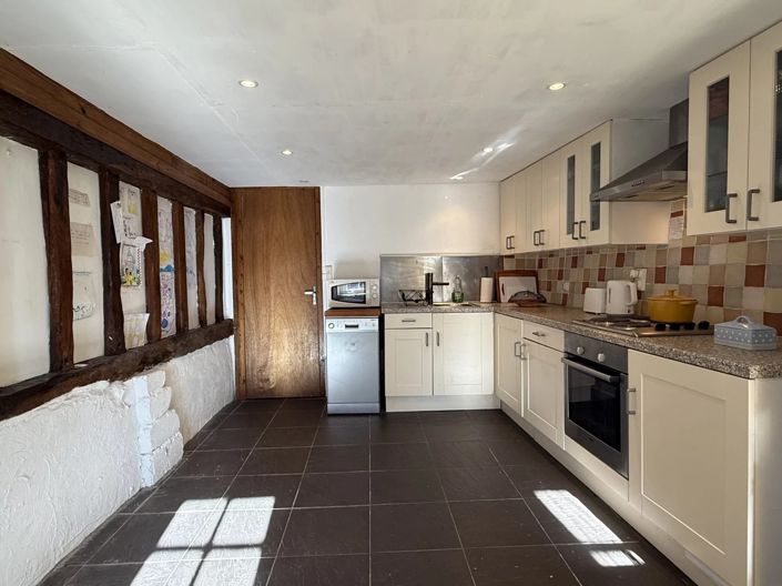 Image No.4-4 Bed Village House for sale