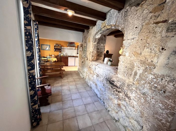 Image No.10-3 Bed House for sale