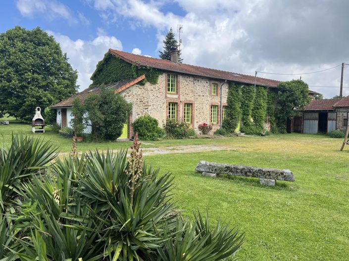Image No.1-Ferme de 4 chambres à vendre à Bellac