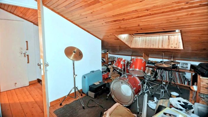 Image No.10-5 Bed House for sale