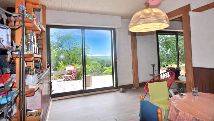 Image No.4-5 Bed House for sale