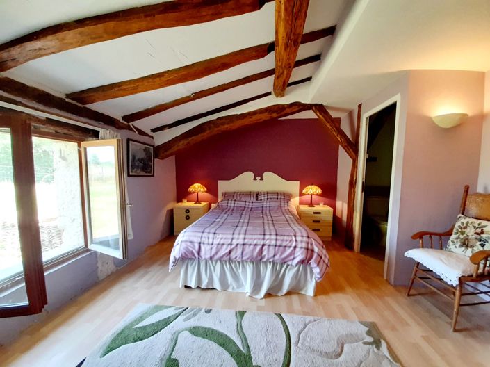 Image No.5-6 Bed Village House for sale