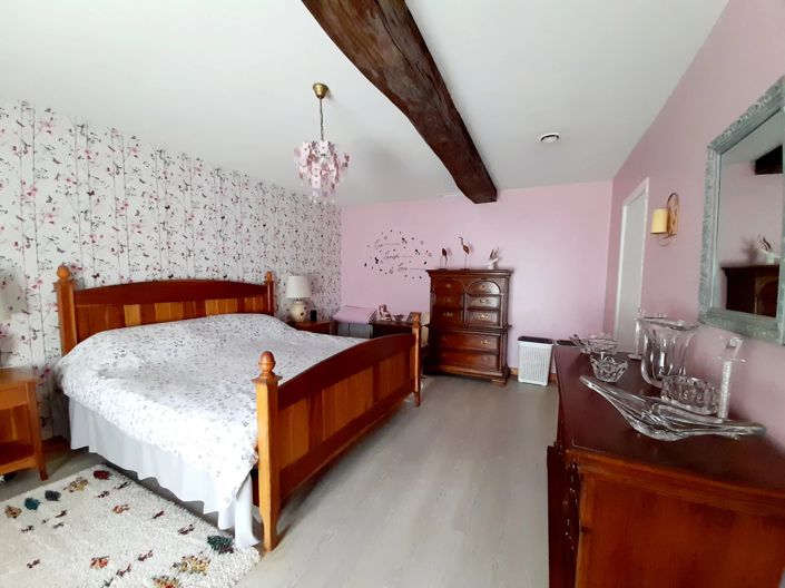 Image No.6-6 Bed Village House for sale