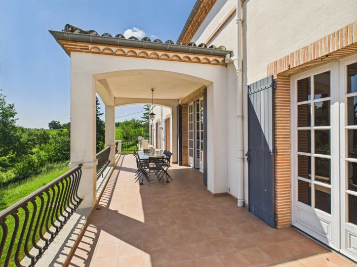 Image No.12-8 Bed House for sale