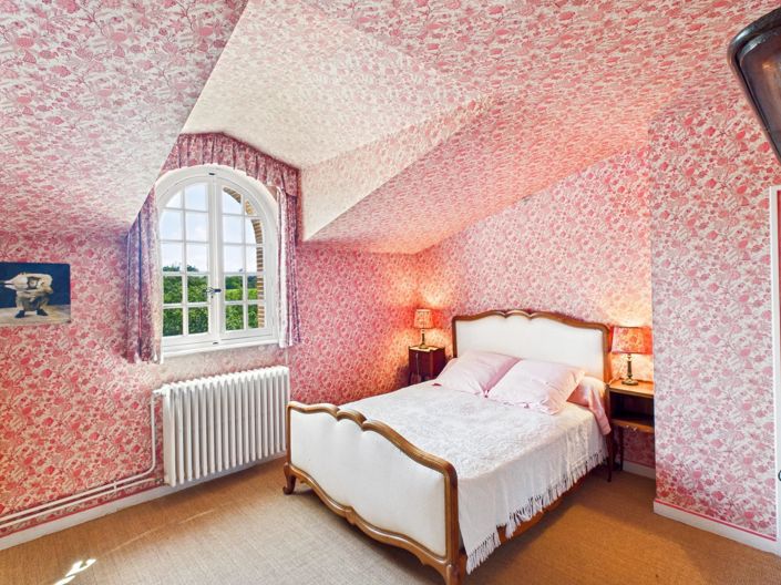 Image No.9-8 Bed House for sale