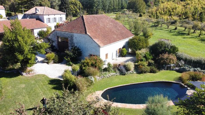 Image No.1-4 Bed House for sale