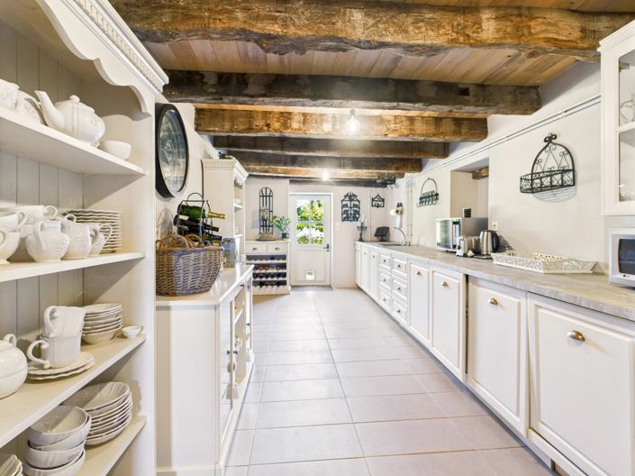 Image No.12-6 Bed House for sale