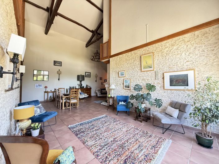 Image No.11-4 Bed House for sale