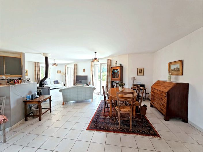 Image No.11-4 Bed House for sale