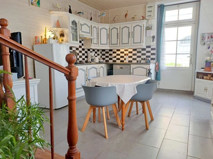 Image No.2-Maison de village de 3 chambres à vendre à Saint-Fort-sur-Gironde