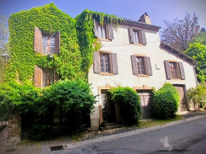 Image No.1-6 Bed House for sale