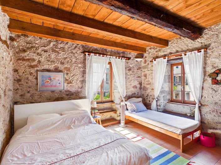Image No.5-6 Bed House for sale