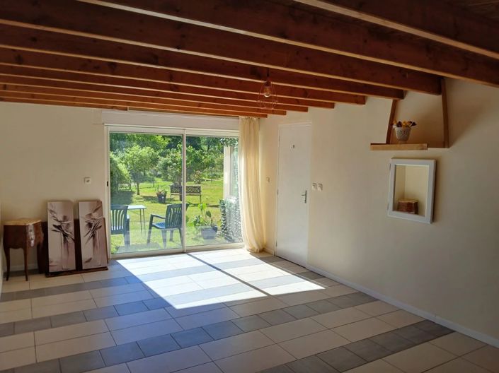 Image No.7-6 Bed House for sale