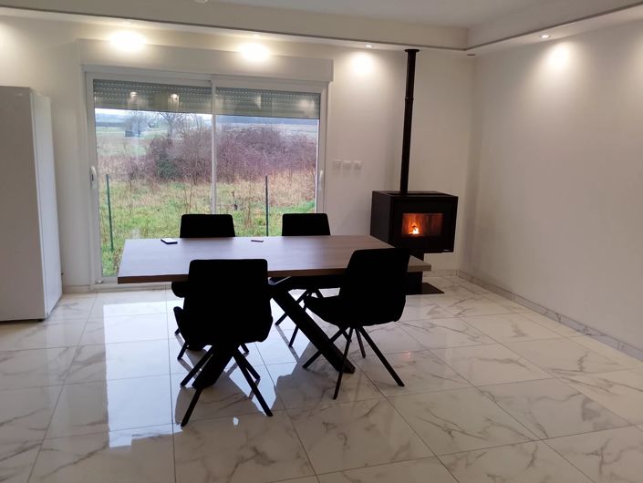 Image No.6-3 Bed House for sale